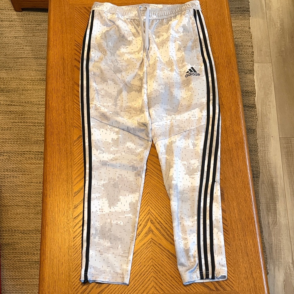 Adidas Men's Digital Camo Joggers Like New